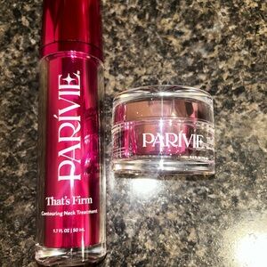 BRAND NEW Parivie Paris Hilton Skincare Duo That’s Firm and That’s Quenched